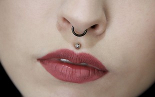 پیرسینگ مطب جم