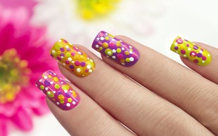 خدمات ناخن سالن زیبایی گیسو