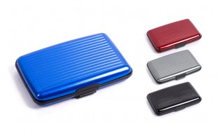 جاکارتی و کیف AlumaWallet