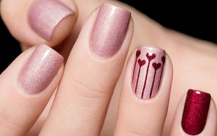 آموزش کاشت ناخن در سالن سولی ناز