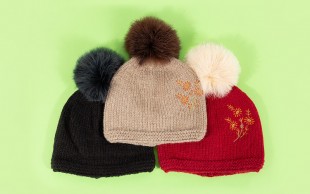 کلاه بافت منگوله دار Minette