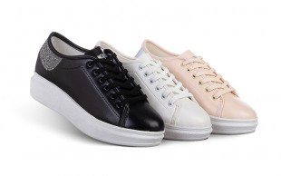 کفش اسنیکرز زنانه Alexander McQueen