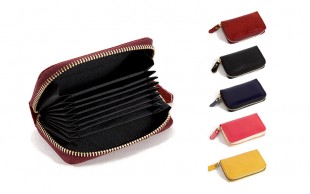 جاکارتی و کیف چرم طبیعی