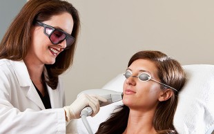 لیزر موهای زائد در مطب دکتر جمالی