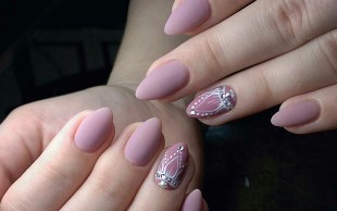 انواع خدمات ناخن در سالن ماهان