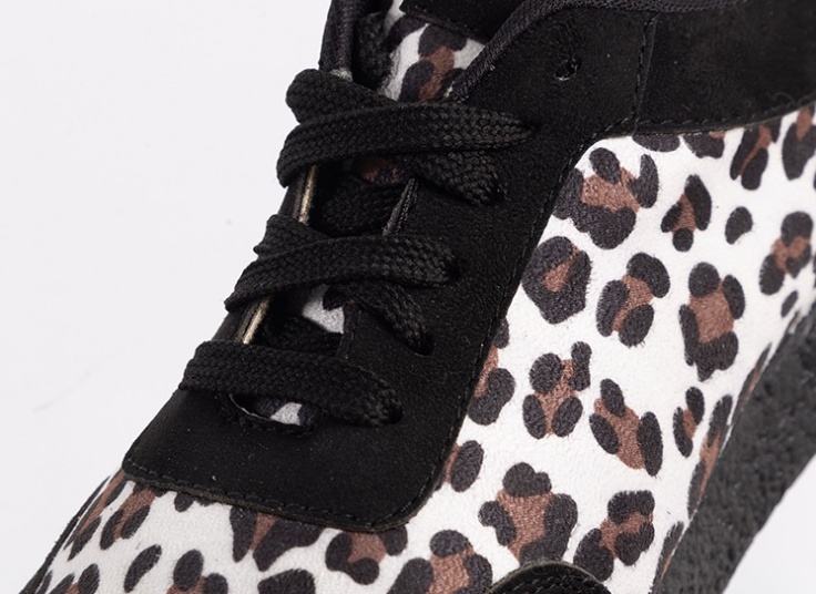 کتانی اسپرت پلنگی