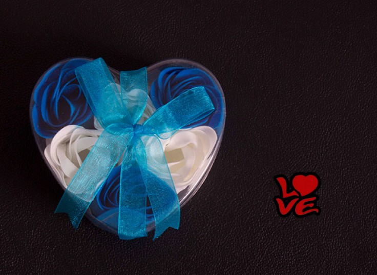 گل صابونی عطر Love