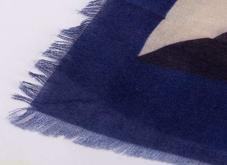 روسری قواره دار ZIBOO طرح Chanel