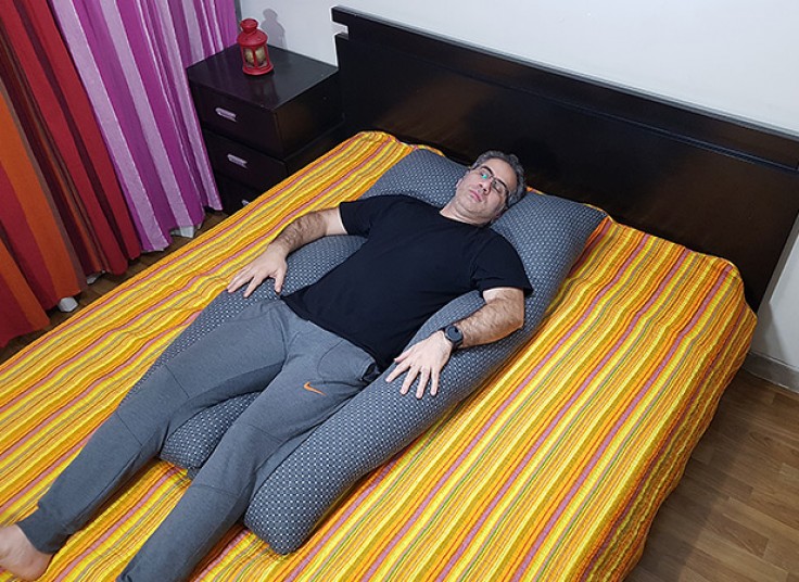 بالشت VIP مدل U