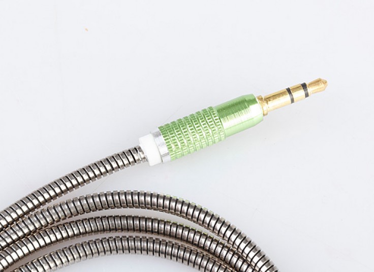 کابل فلزی AUX