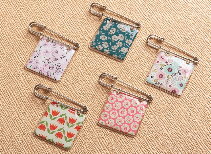 سنجاق سینه Square