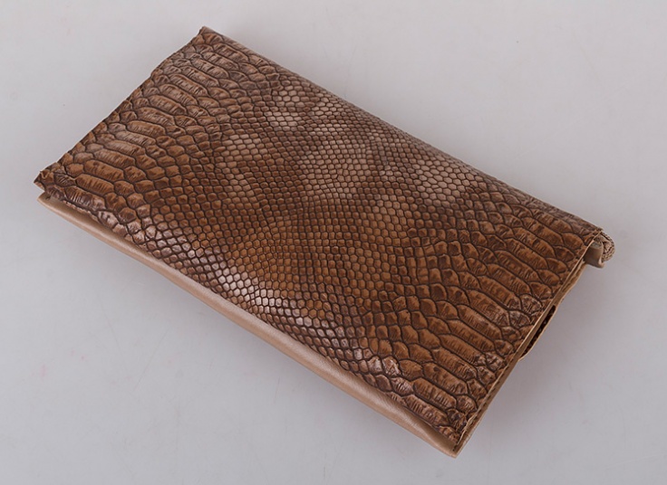 کیف کج زنانه Round Button