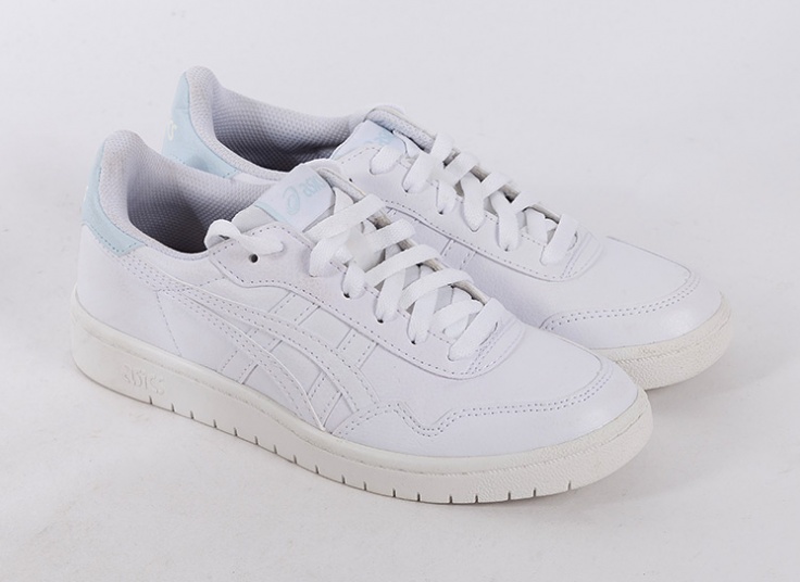 کفش ورزشی زنانه asics