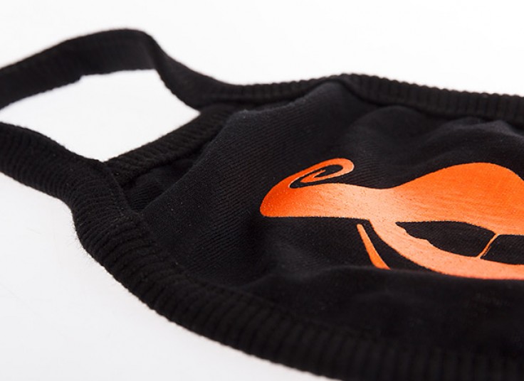 ماسک طرحدار پارچه ای