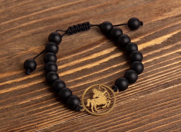 دستبند سنگی ماه تولد