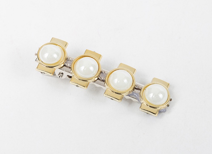 گیره مرواریدی مو