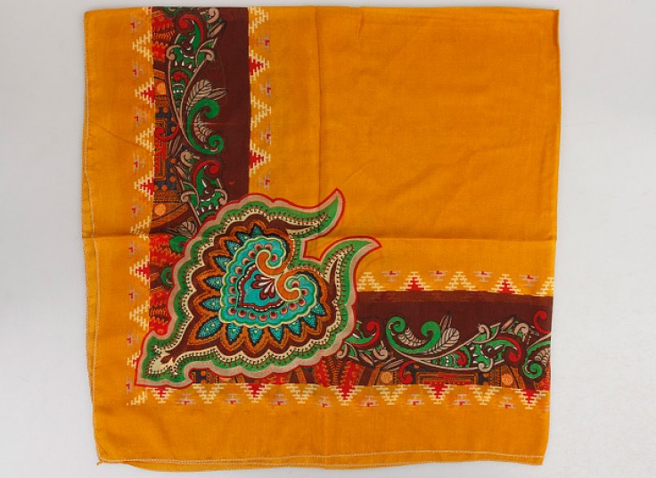 روسری قواره دار Glosbe