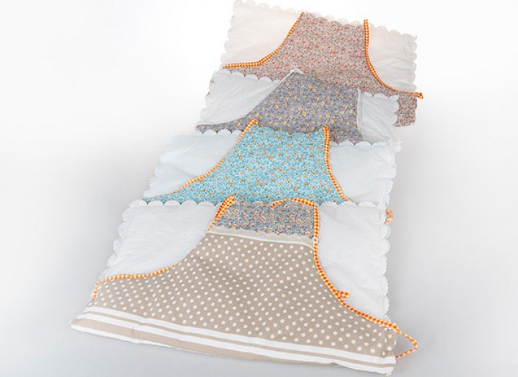 پیشبند آشپزخانه گلدار