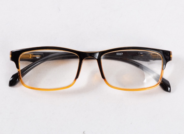 عینک طبی مدل 0007