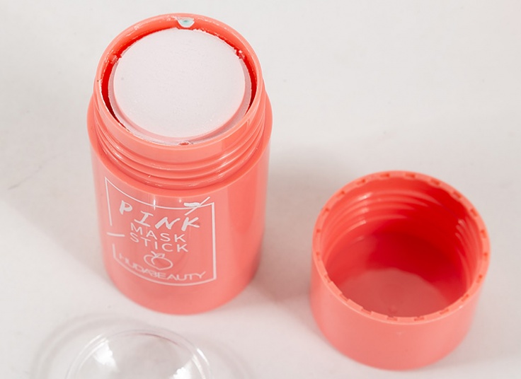 ماسک استیک HUDABEAUTY