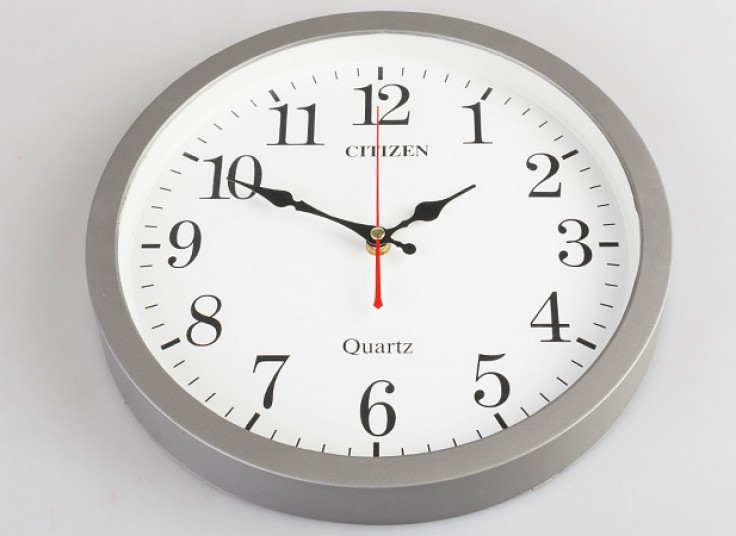 ساعت دیواری آرام گرد CITIZEN
