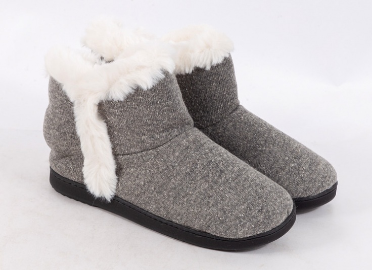 نیم بوت بافت طرح UGG