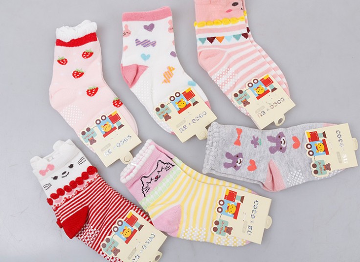 جوراب طرحدار بچگانه COCO BU