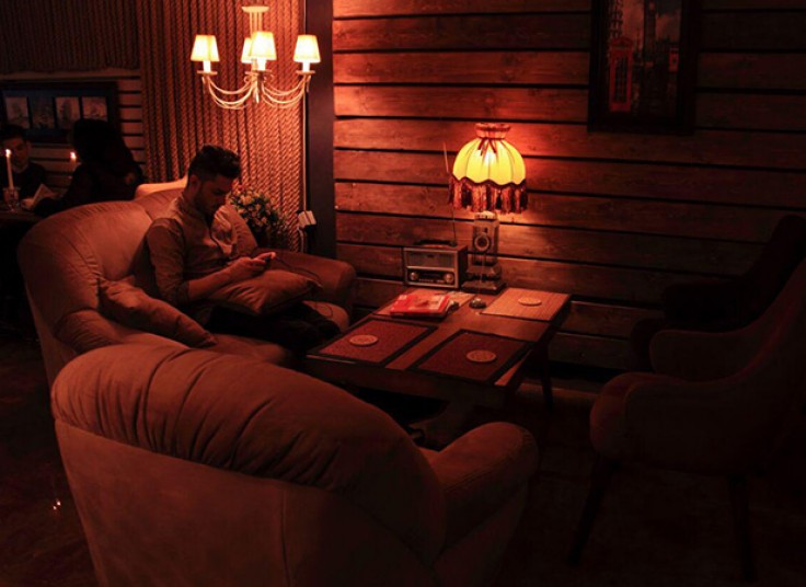 کافه رستوران بلوط