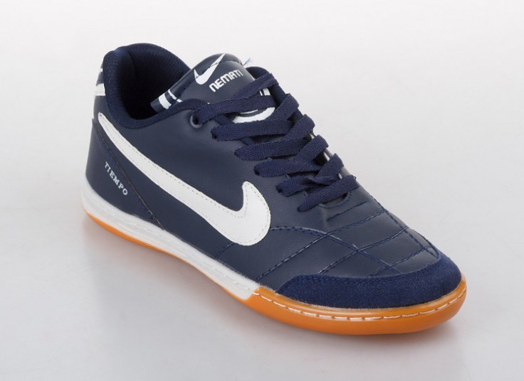 کفش فوتبالی طرح NIKE