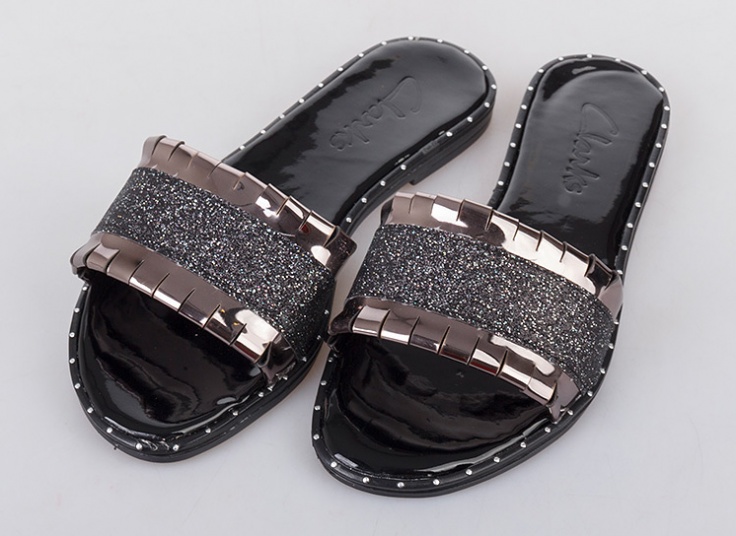 صندل زنانه طرح Clarks