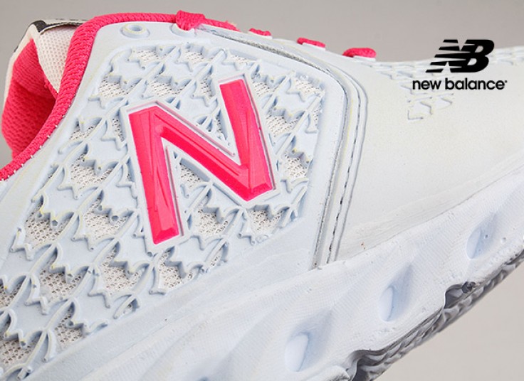 کفش ورزشی زنانه New Balance