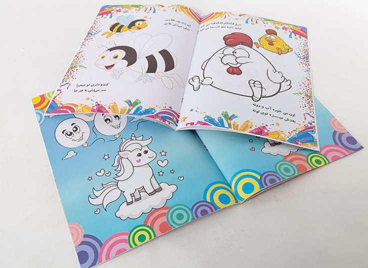 دفتر رنگ آمیزی کودکانه