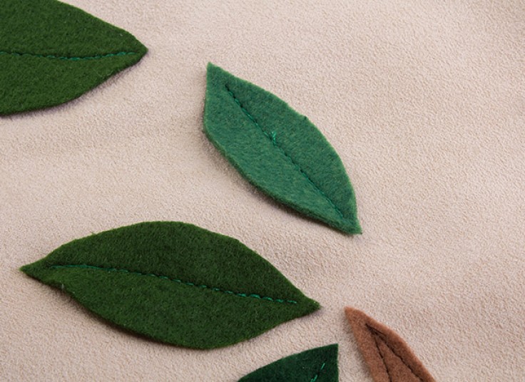 کاور کوسن طرح دار