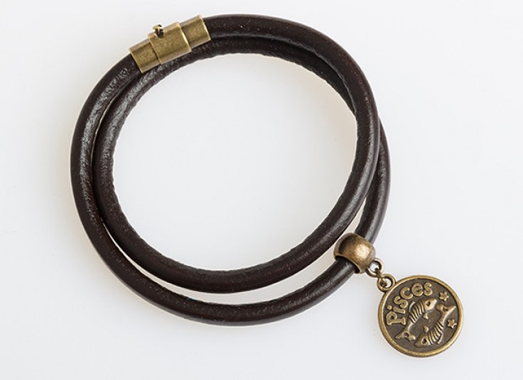 دستبند چرمی ماه تولد