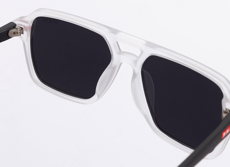 عینک پلاریزه Prada مدل WY2716