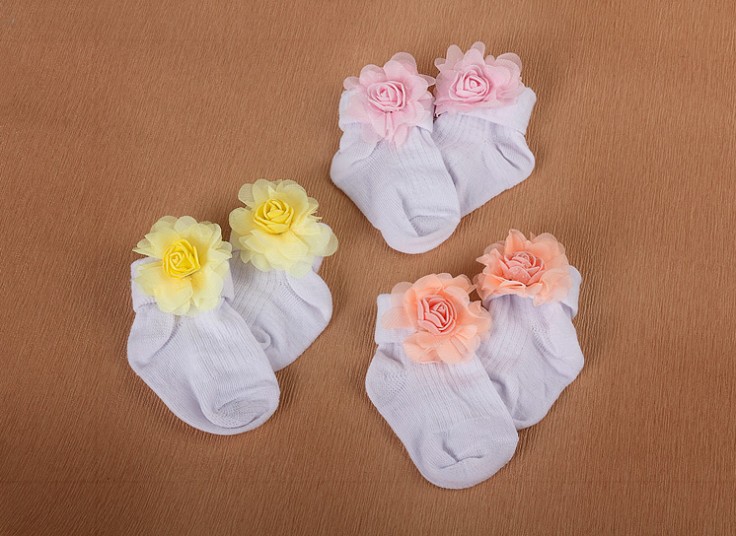 جوراب نوزادی گلدار