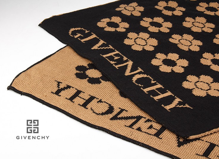 شال بافت GIVENCHY