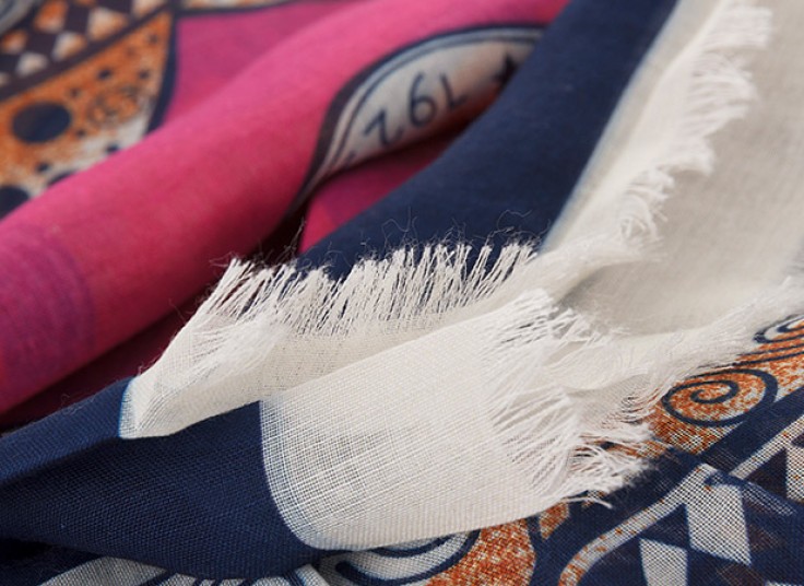 روسری ابریشم نخ طرح Fendi