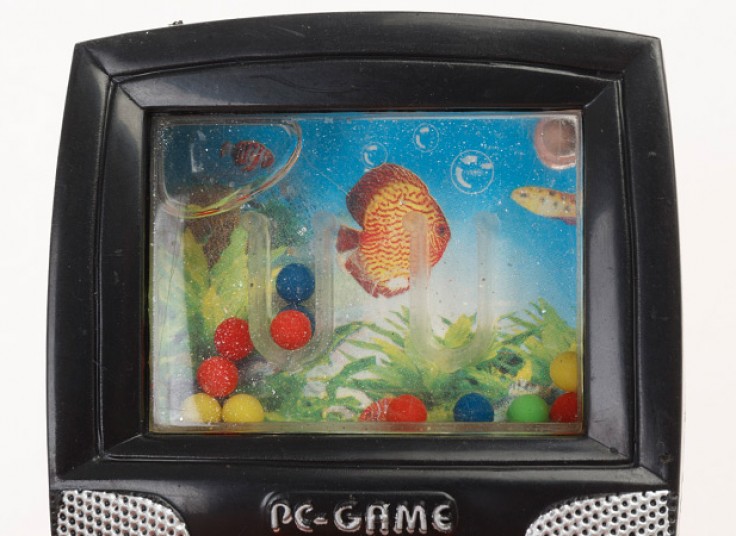 بازی دستی aqua