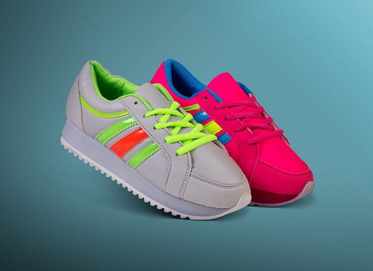 کفش کتانی زنانه adidas