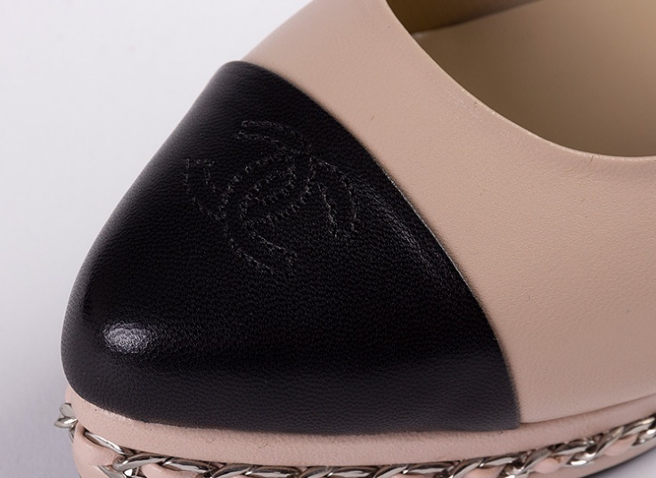 کفش پاشنه دار چرم طبیعی Chanel