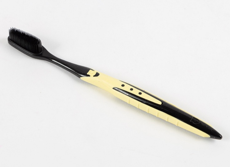 مسواک ذغالی TRAVEL PORTABLE