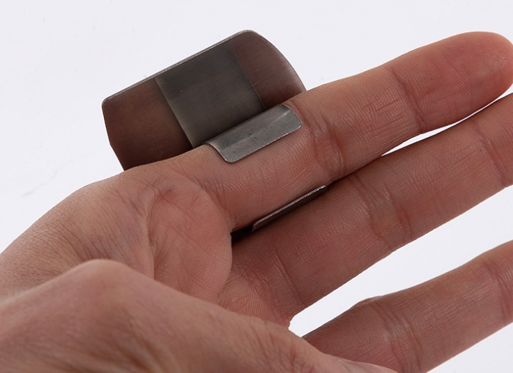 محافظ انگشت استیل