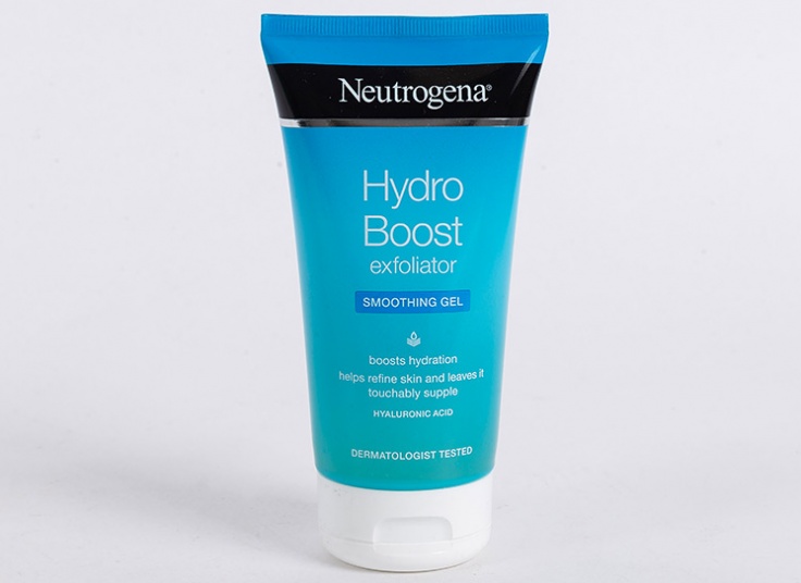 اسکراب صورت Neutrogena