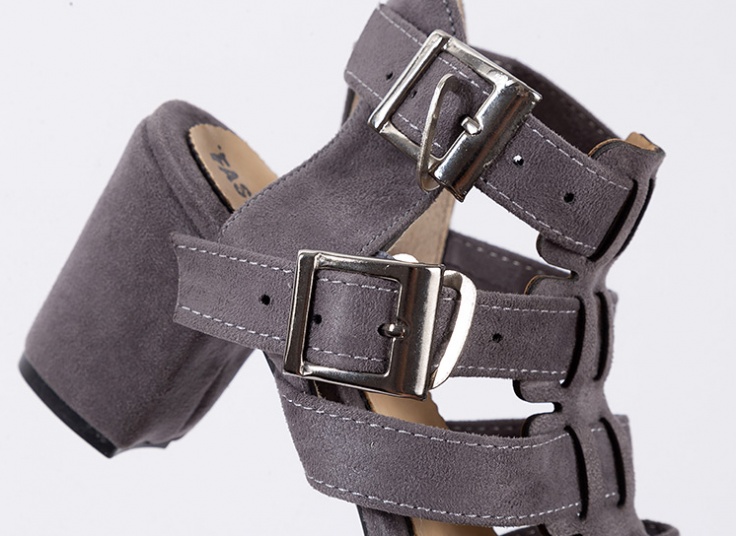 صندل پاشنه دار زنانه