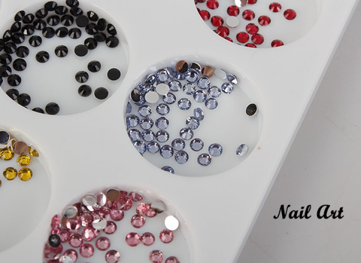 نگین و مهر ناخن Mei jia er