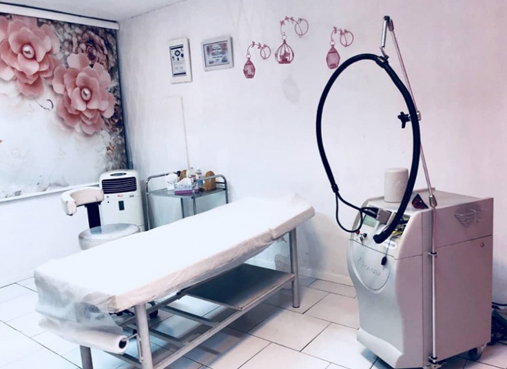 پاکسازی پوست درکلینیک رز