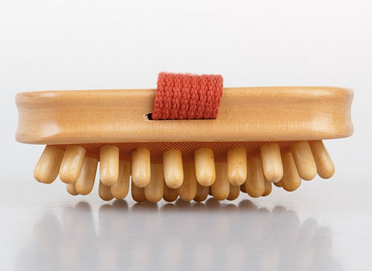 ماساژور چوبی بدن