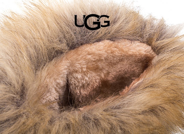 نیم بوت خزدار طرح UGG