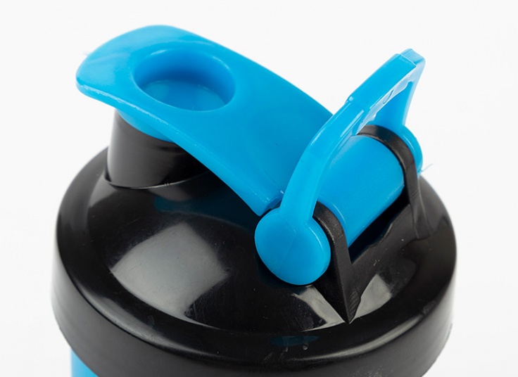 شیکر ورزشی On